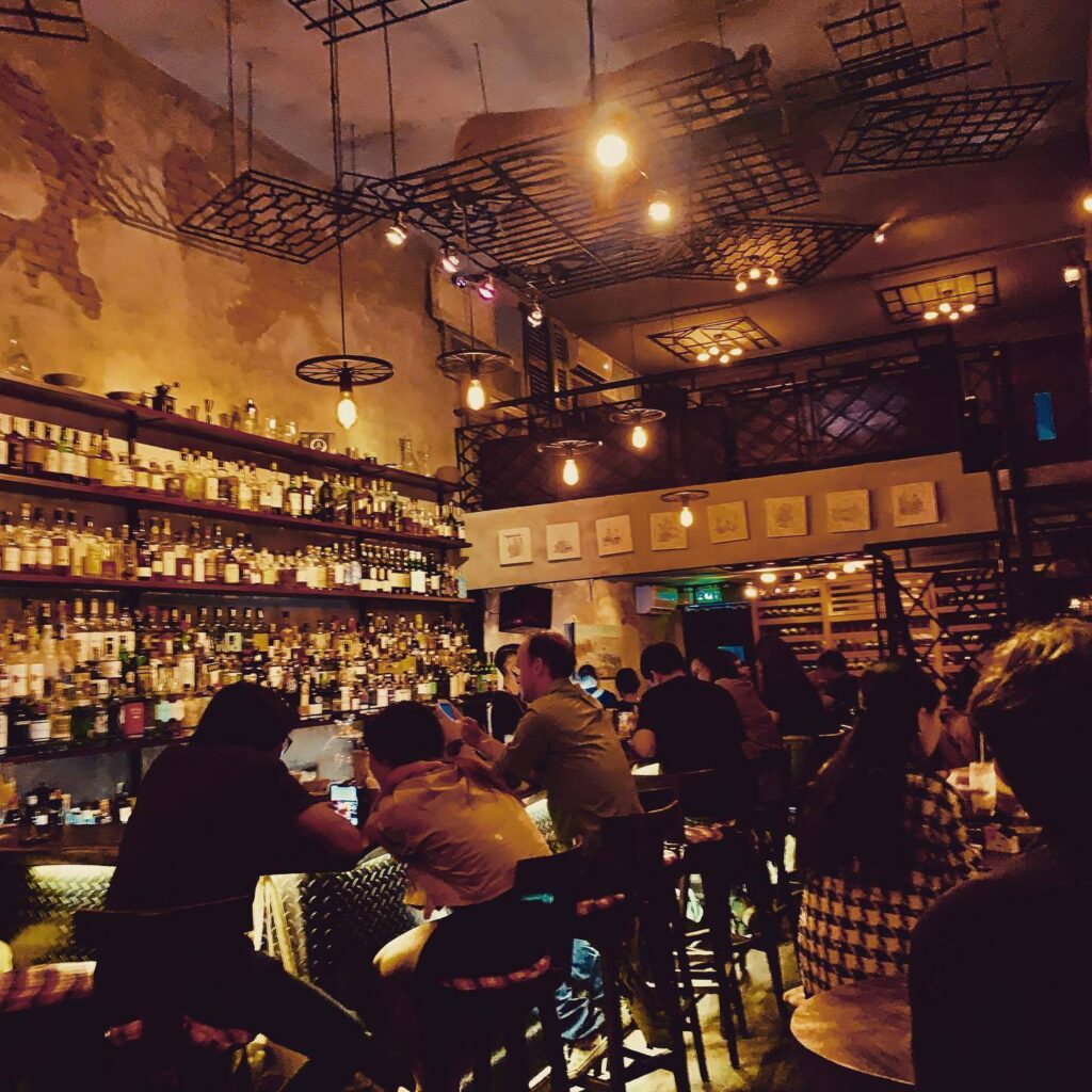 cocktail bars in saigon