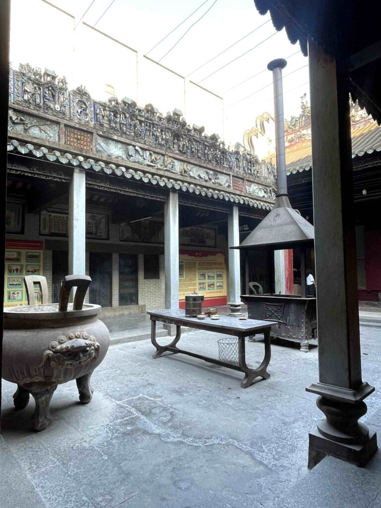 Thien Hau pagoda ambassador5 1 - Thien Hau Pagoda
