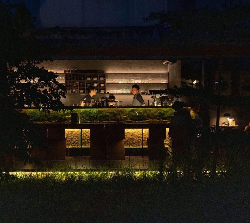 cocktail bars in saigon