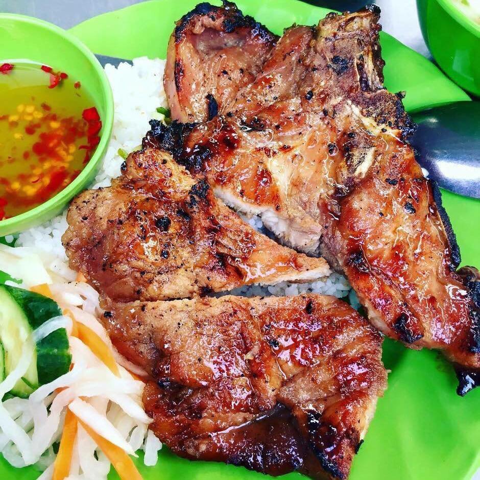 com tam ba ghien - 10 Must-Try Restaurants and Street Food Jaunts in Ho Chi Minh City