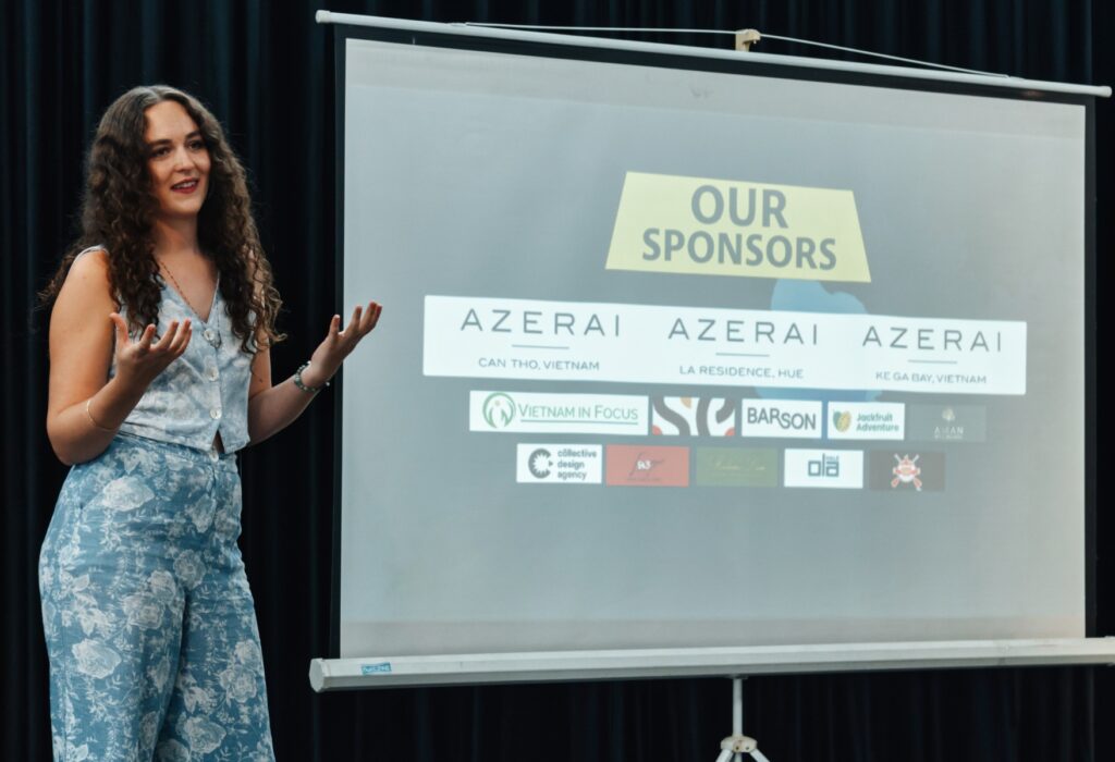 Exhibition12 - Moments Exhibition Successfully Launched, Supporting Social ChangeMakers' Mid-Autumn Charity