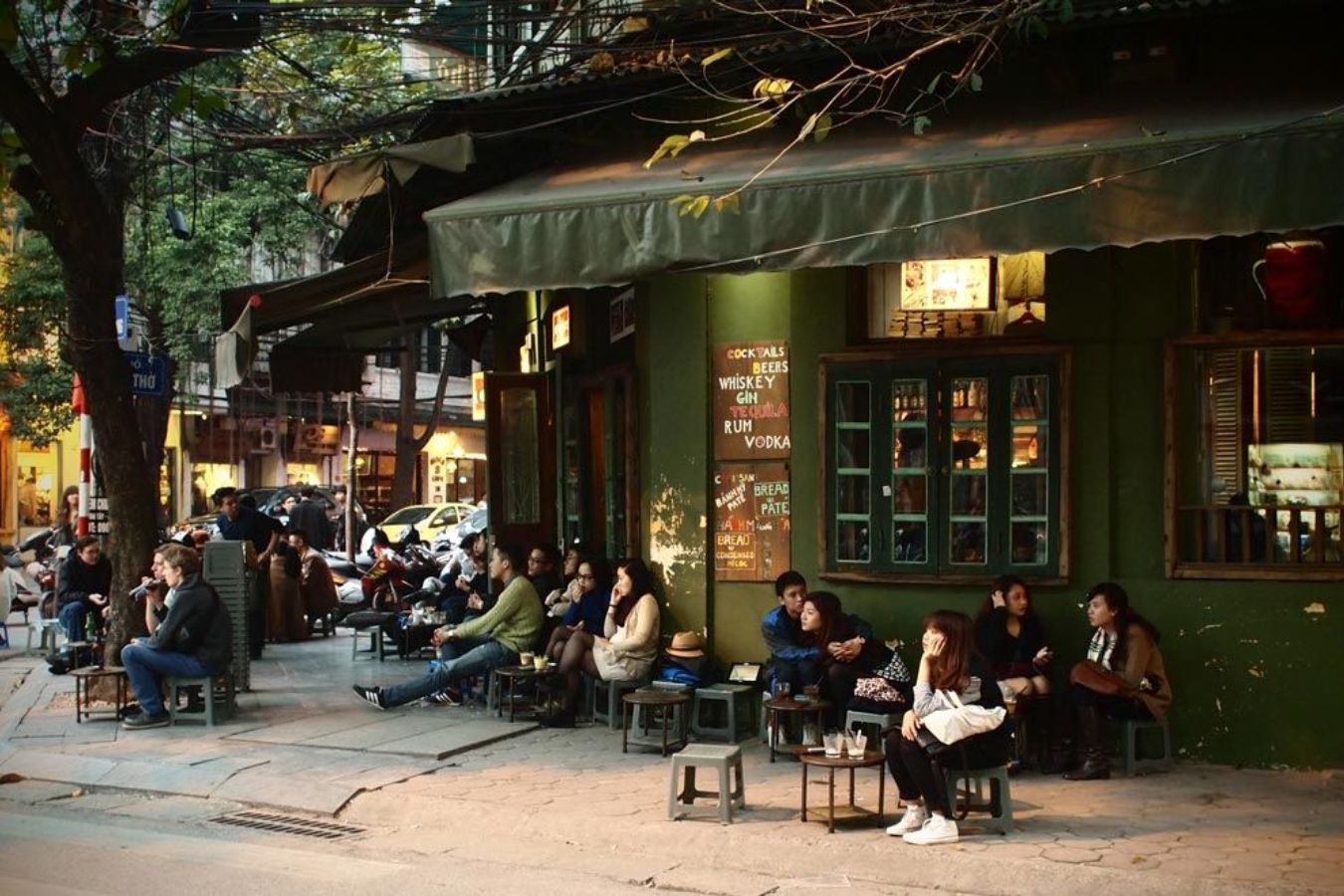 Sidewalk Coffee Culture In Vietnam 3 - 17 Unusual Things To Do in Ho Chi Minh City