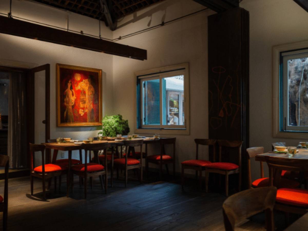 hum interior - 11 Best Vegetarian Restaurants in Ho Chi Minh City: Fresh Picks