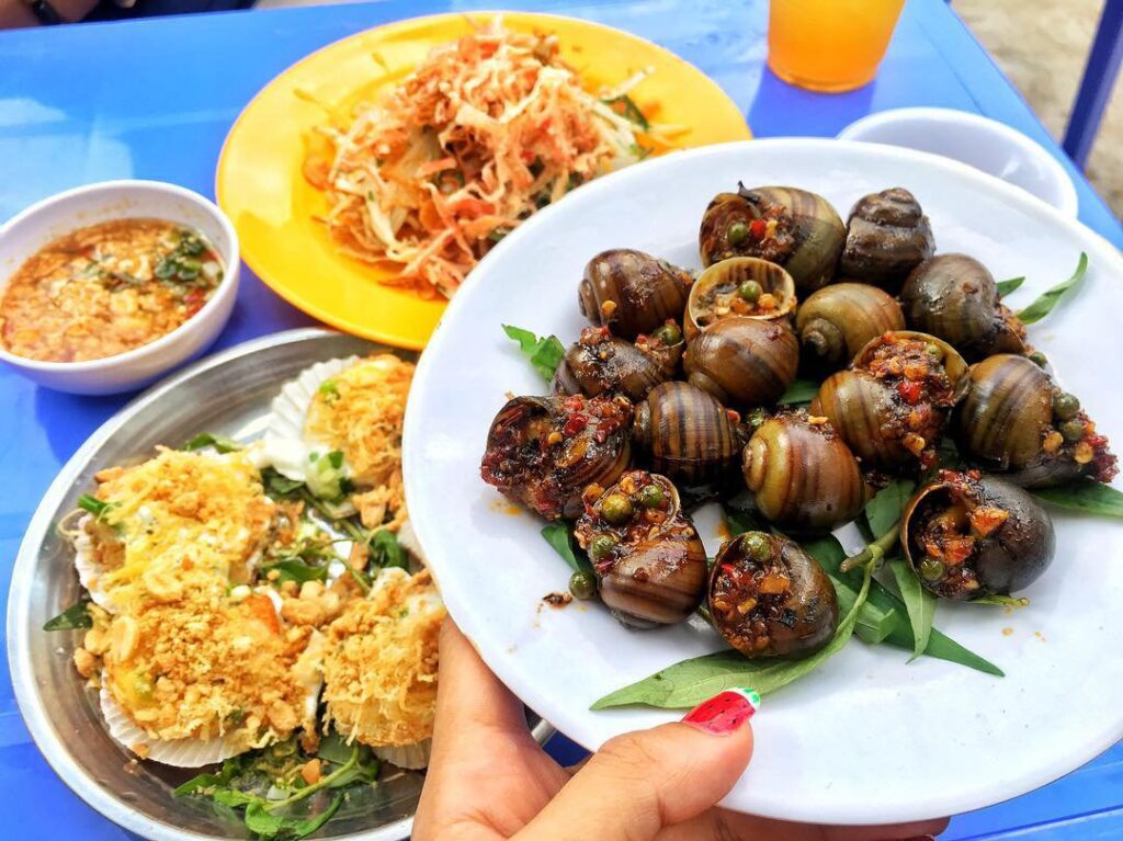 streetfood hochiminh 1 - Top 16 Must-Try Street Food in Saigon for Night Owls