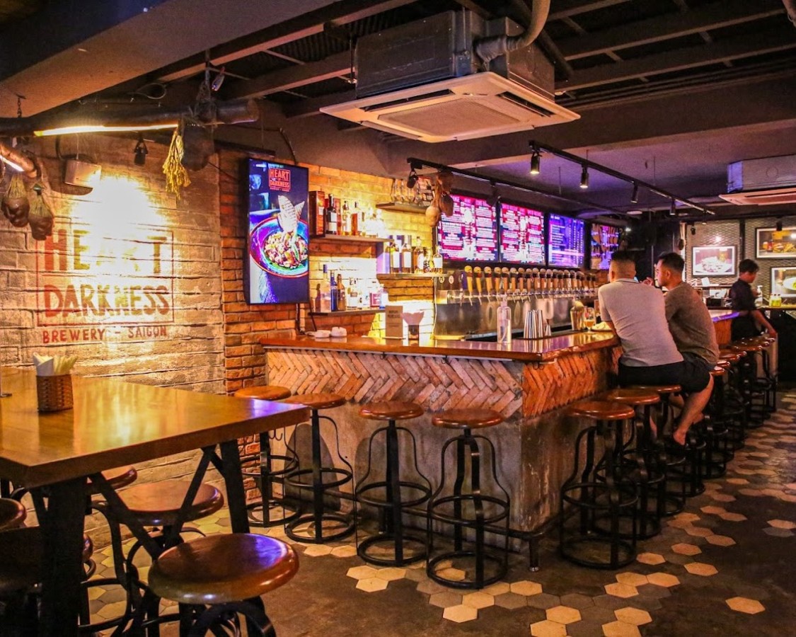 431394631 943198524477201 1478307111820003719 n 1 - Live Music in Saigon: 12 Epic Spots for 2024 Nightlife