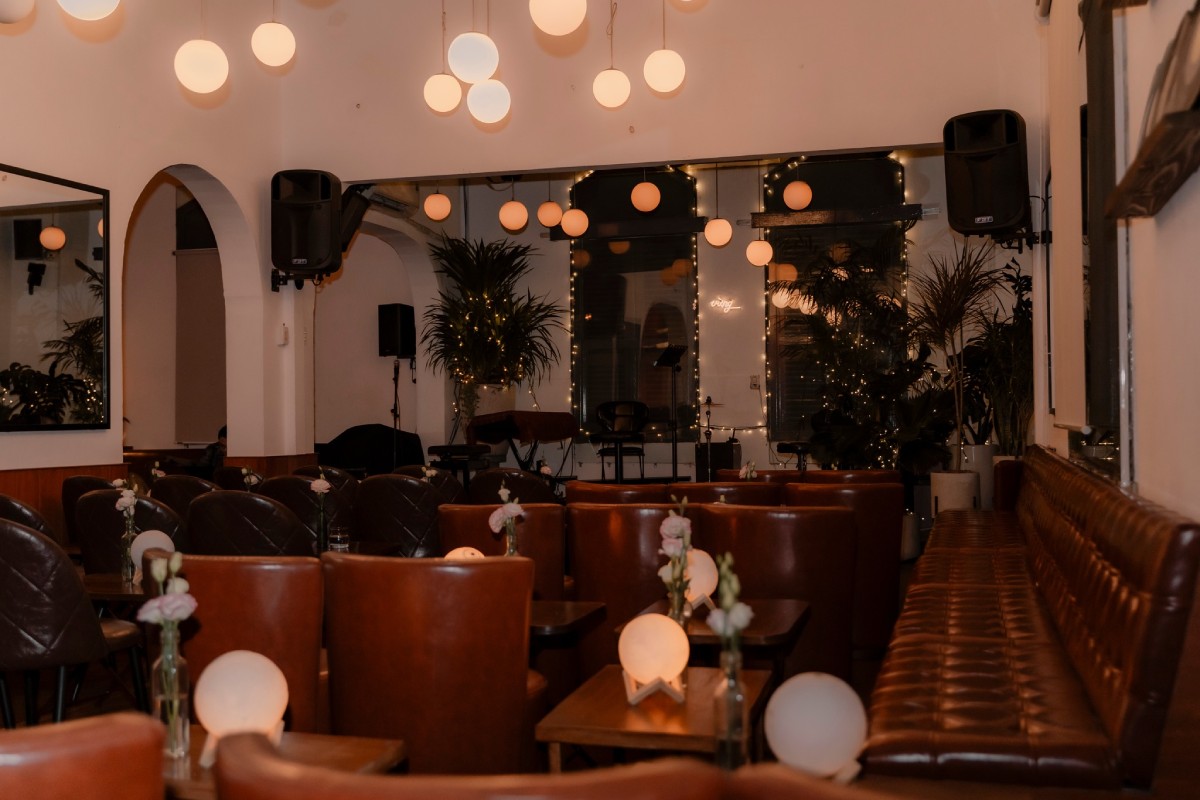 449849493 877785254383524 6445534330084845134 n - Live Music in Saigon: 12 Epic Spots for 2024 Nightlife