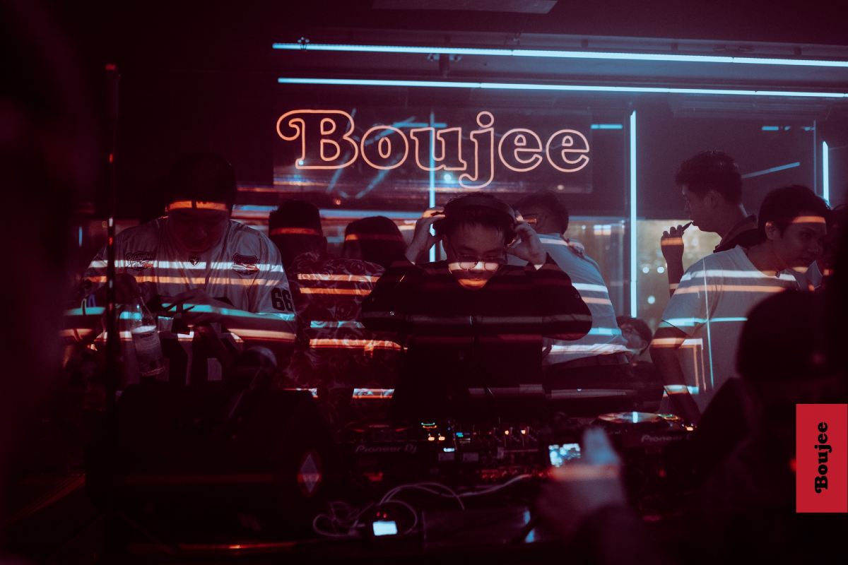 465970509_544579315139396_6886321446452738612_n Live DJ performance in Boujee Saigon