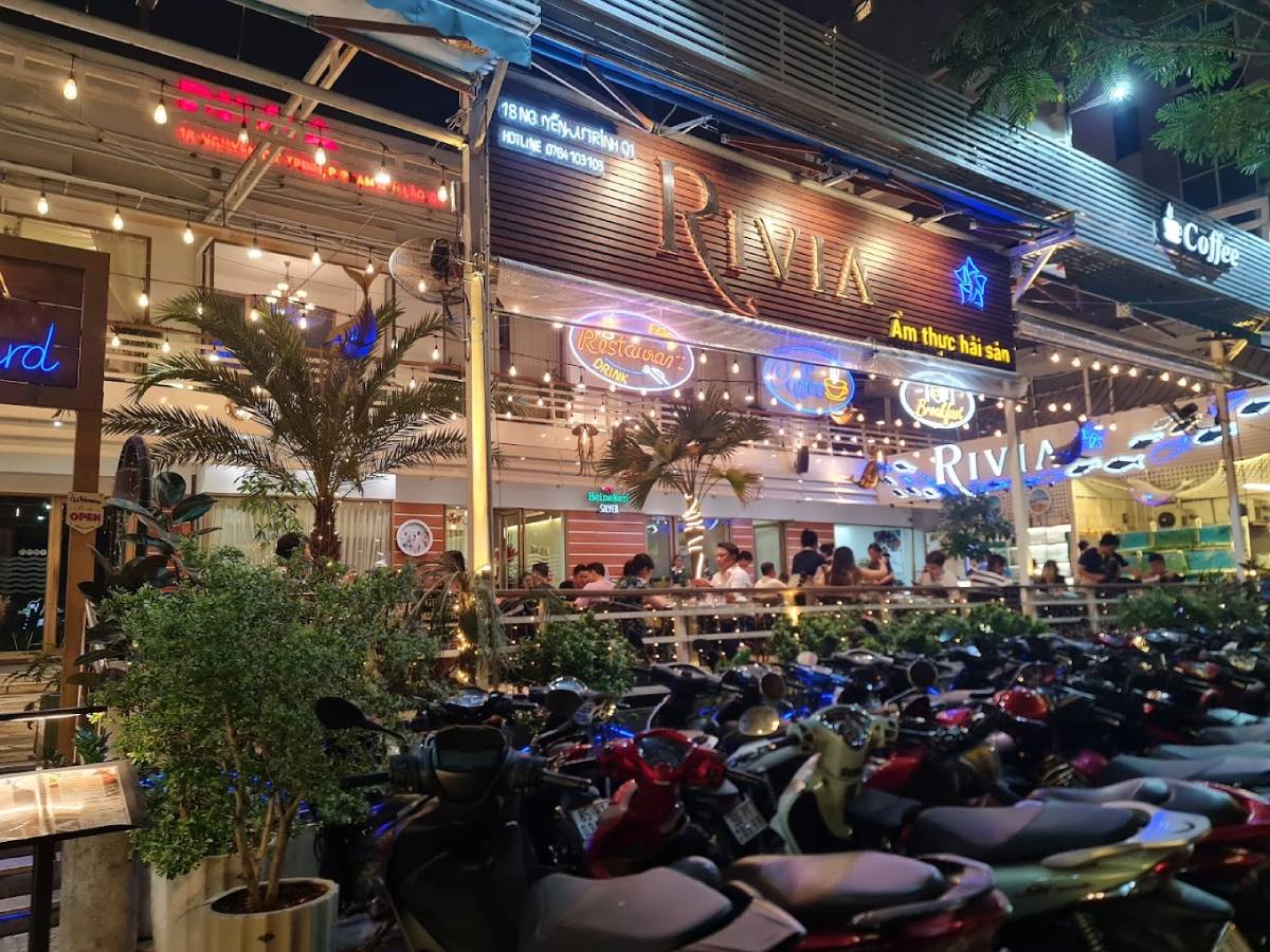 seafood restaurants in ho chi minh