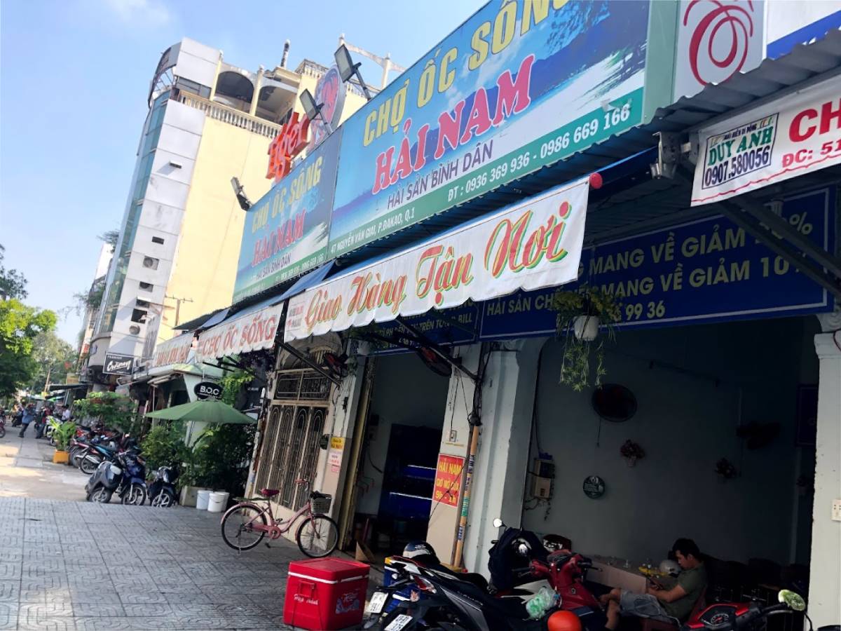 Cho Oc Hai Nam Seafood Restaurant Storefront
