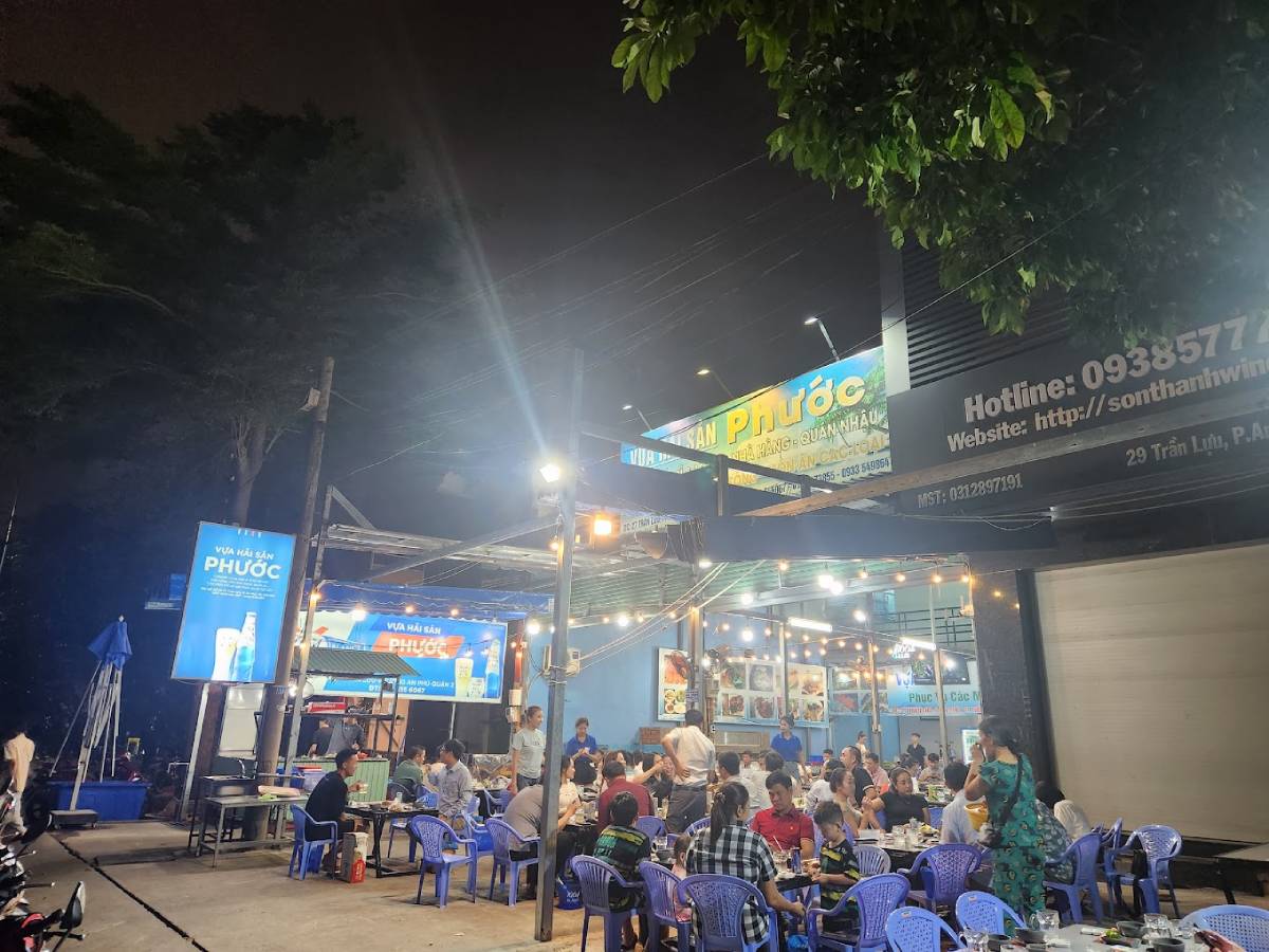 Hai San Phuoc Storefront Hai San Phuoc Storefront - A Guide to the Best Seafood Restaurants in Ho Chi Minh City
