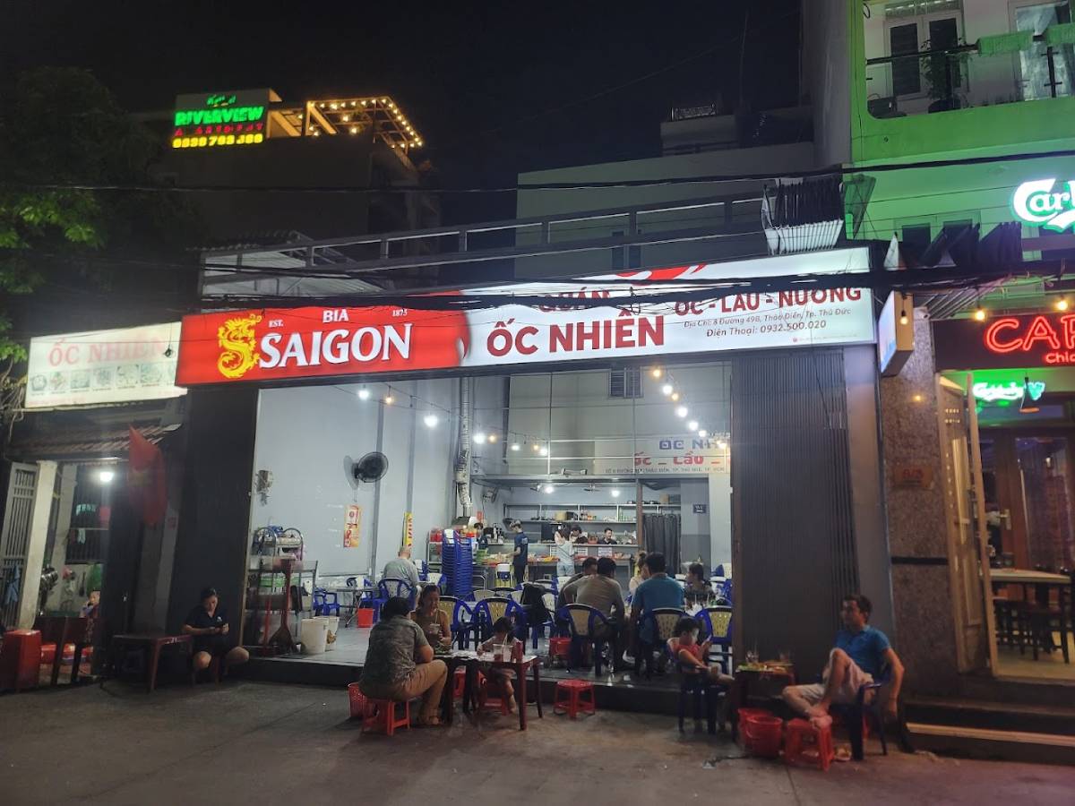 seafood restaurants in ho chi minh district 2