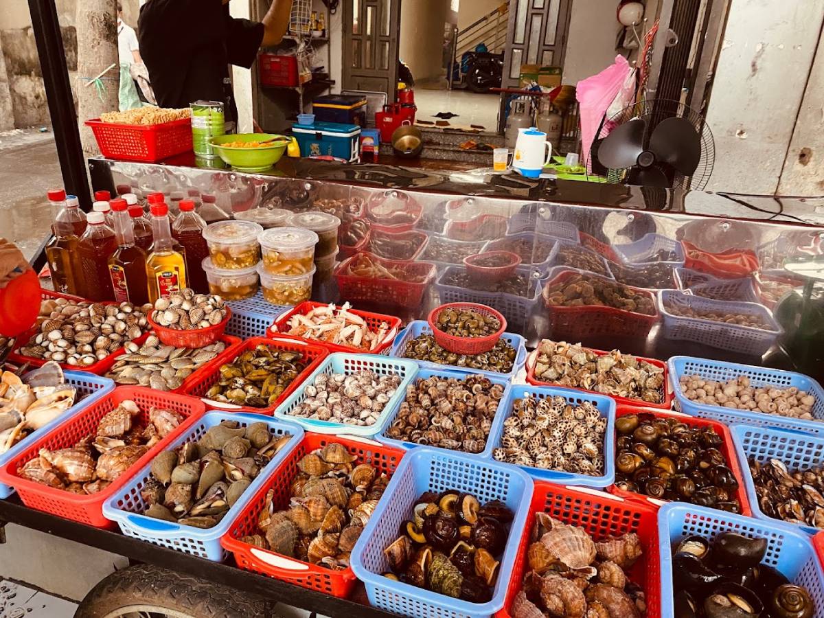 Oc Nien food - A Guide to the Best Seafood Restaurants in Ho Chi Minh City