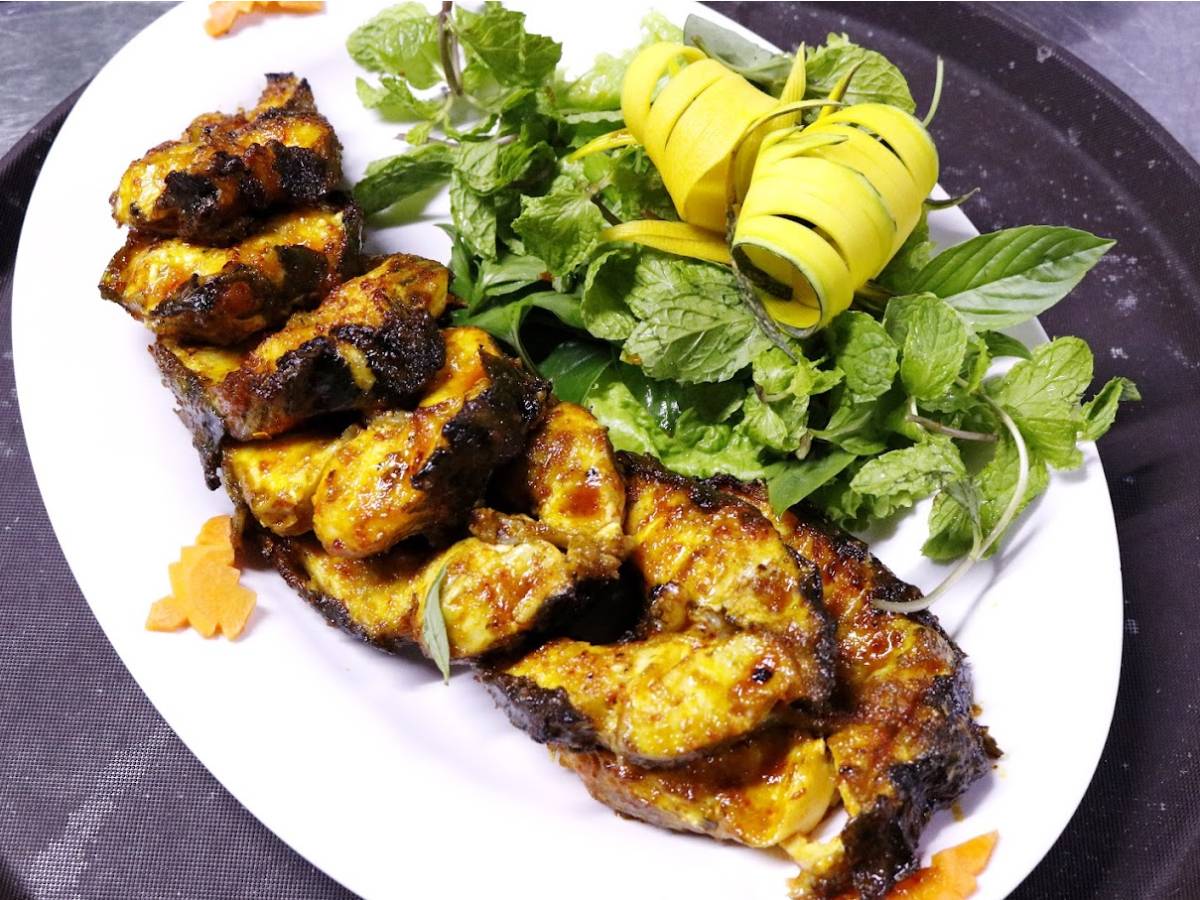 Quan Nha Son Food - A Guide to the Best Seafood Restaurants in Ho Chi Minh City