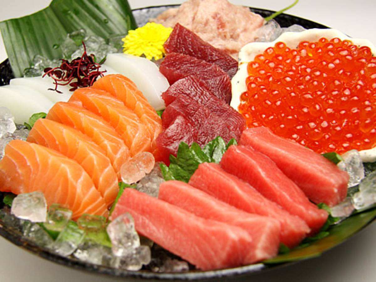 elisa floating food - A Guide to the Best Seafood Restaurants in Ho Chi Minh City