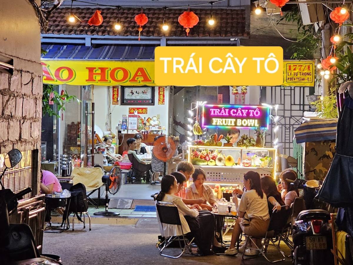 fruit store - 4 Irresistible Vietnamese Desserts In Ho Chi Minh You Need To Try Today