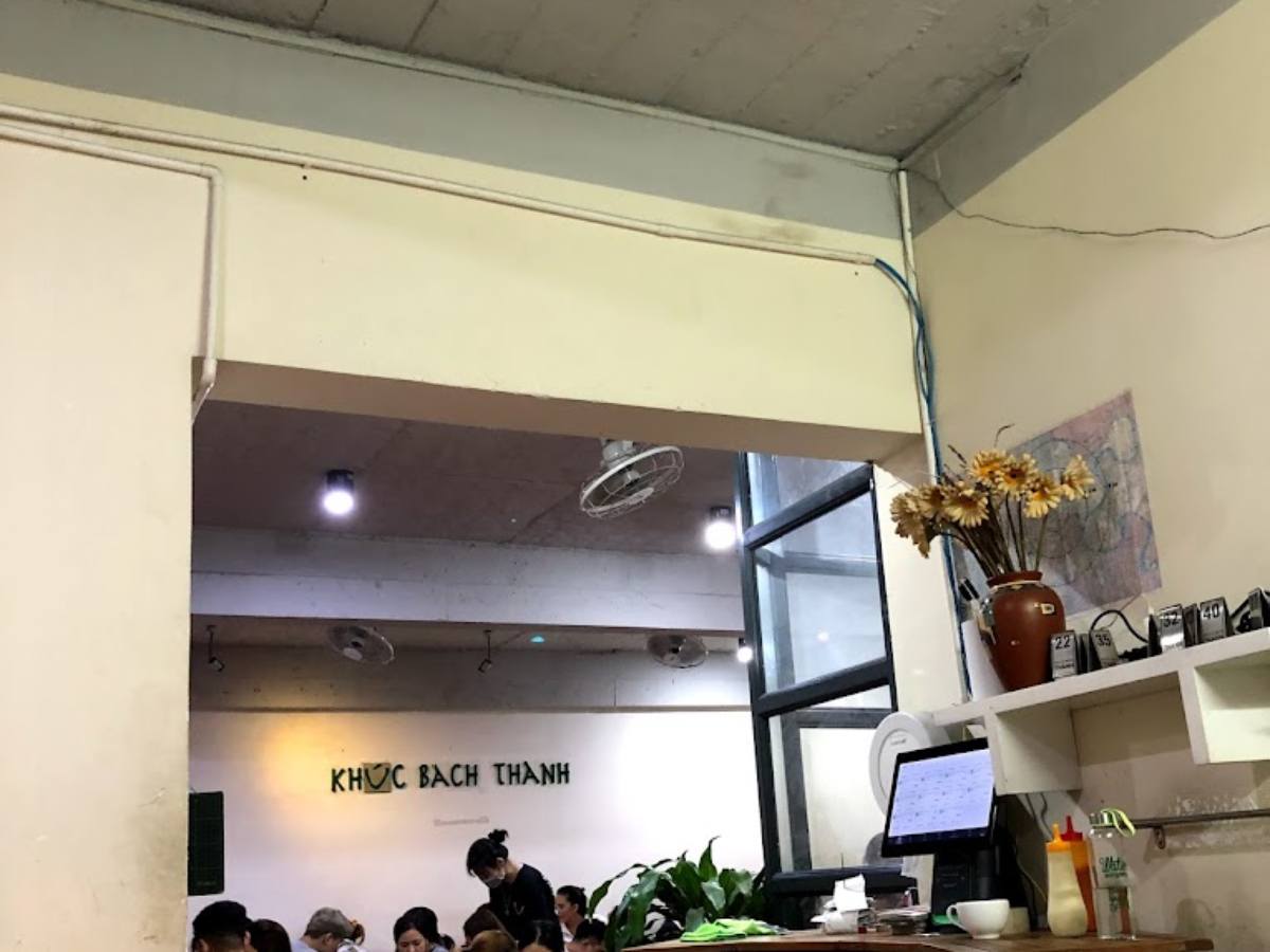 khuc bach - 4 Irresistible Vietnamese Desserts In Ho Chi Minh You Need To Try Today