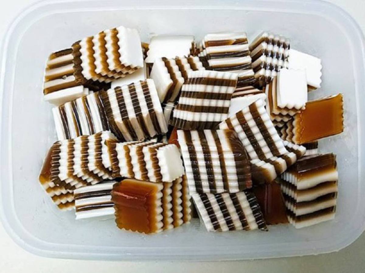 rau cau - 4 Irresistible Vietnamese Desserts In Ho Chi Minh You Need To Try Today