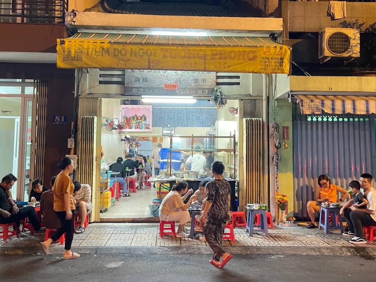 tiem do nuot 1 - 4 Irresistible Vietnamese Desserts In Ho Chi Minh You Need To Try Today