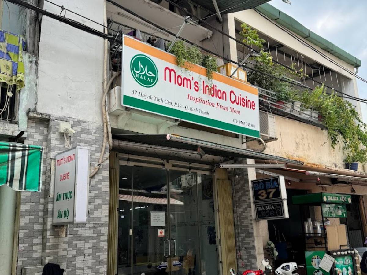 moms indian exterior 1 - Top 12 Indian Restaurants In Ho Chi Minh City: A Spicy and Flavorful Journey