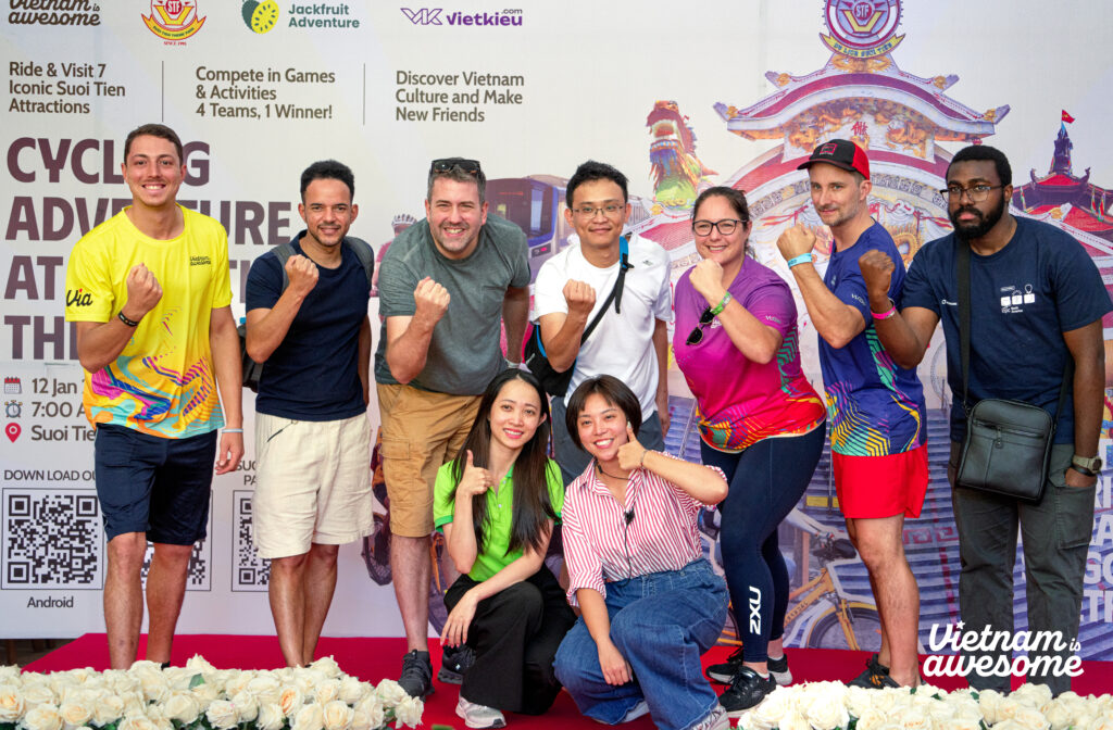 Cycling Adventure at Suoi Tien Theme Park: A Thrilling Showcase of Community and Team Spirit 17 suoi tien 1 1 - Cycling Adventure at Suoi Tien Theme Park: A Thrilling Showcase of Community and Team Spirit