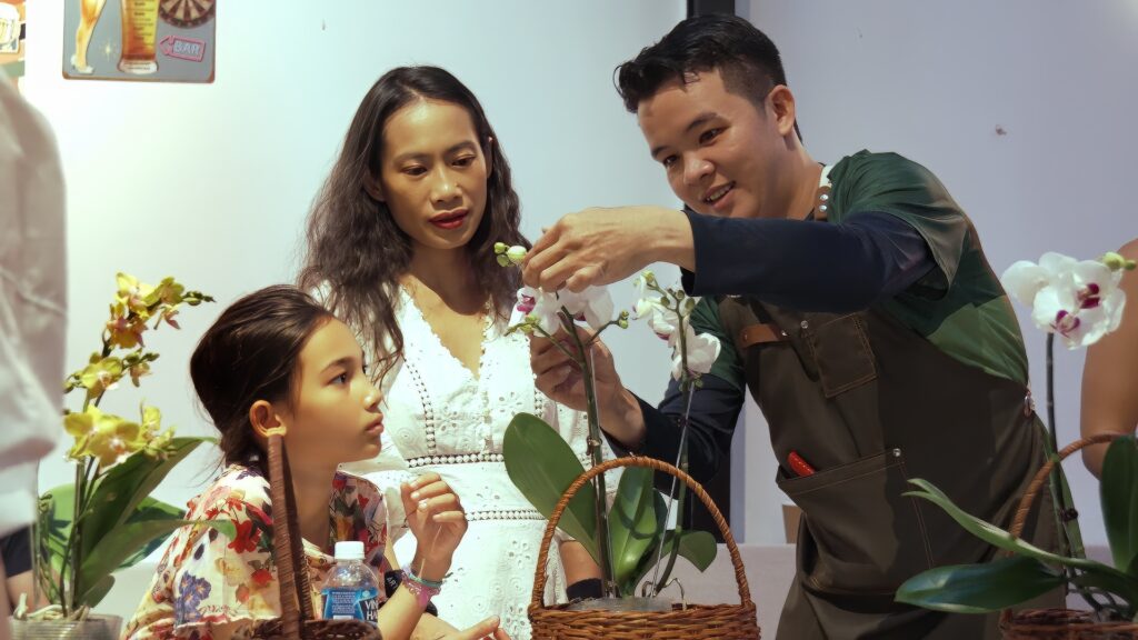 Vietnamese Women’s Day Event 2025 6 Still 2025 10 20 144545 2.11.2 topaz face face color denoise lighting sharpen upscale 1x - Vietnamese Women’s Day Event 2025