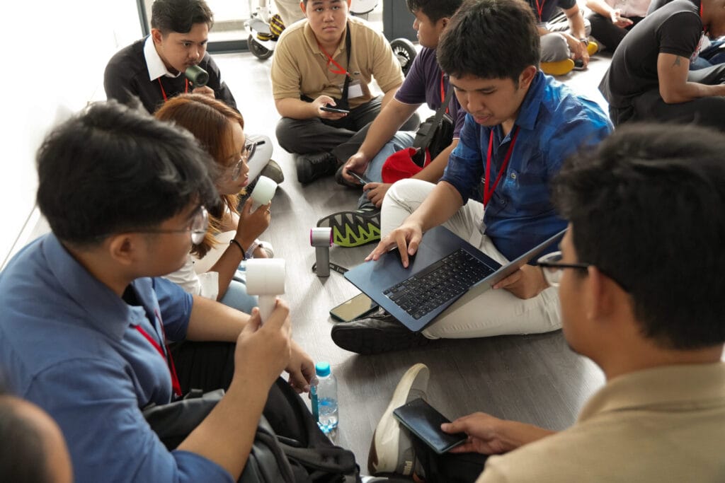 DSC06157 1 - AI Experience @ Global City: 105 Students, One Day, Real Solutions